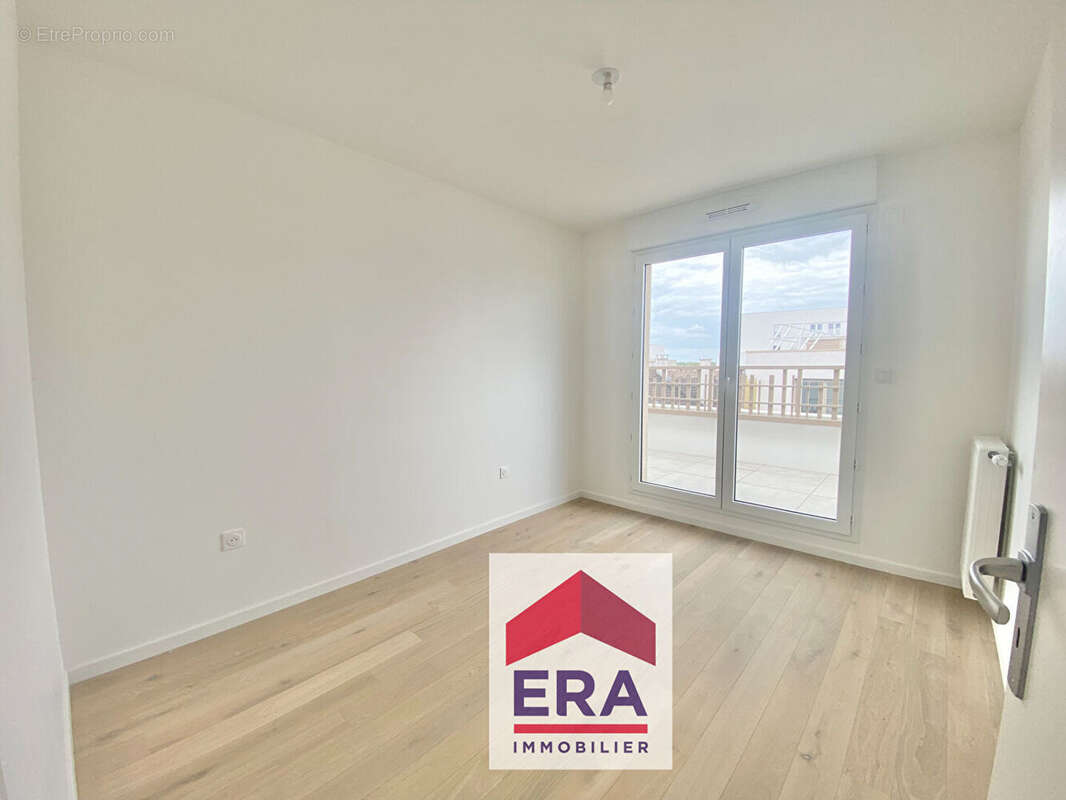 Appartement à SARTROUVILLE