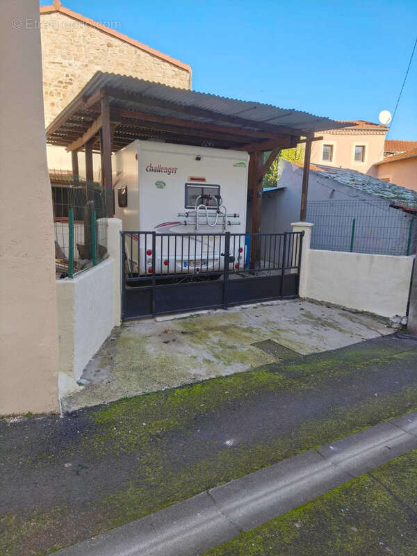 Maison à SAINTE-FLORINE