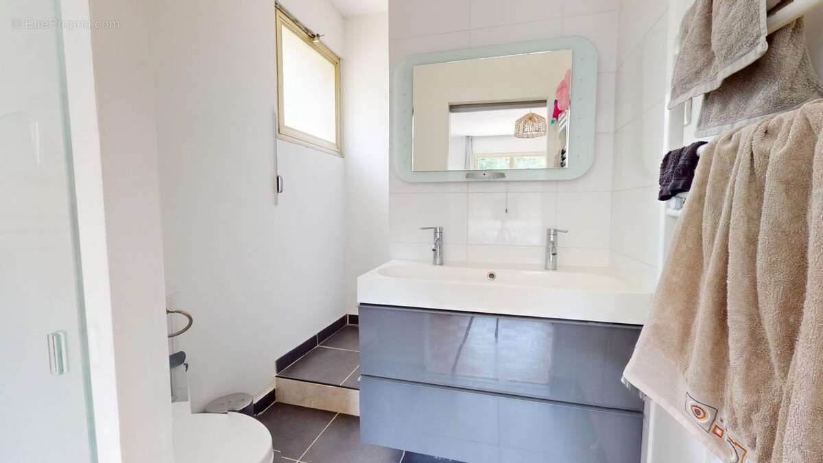 Appartement à LYON-5E