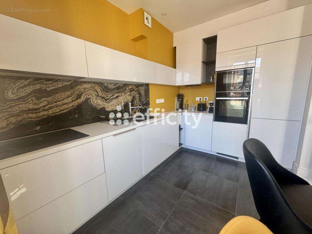 Appartement à CHAMALIERES