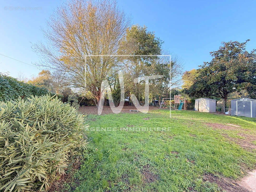 Maison à SAINT-MATHURIN-SUR-LOIRE