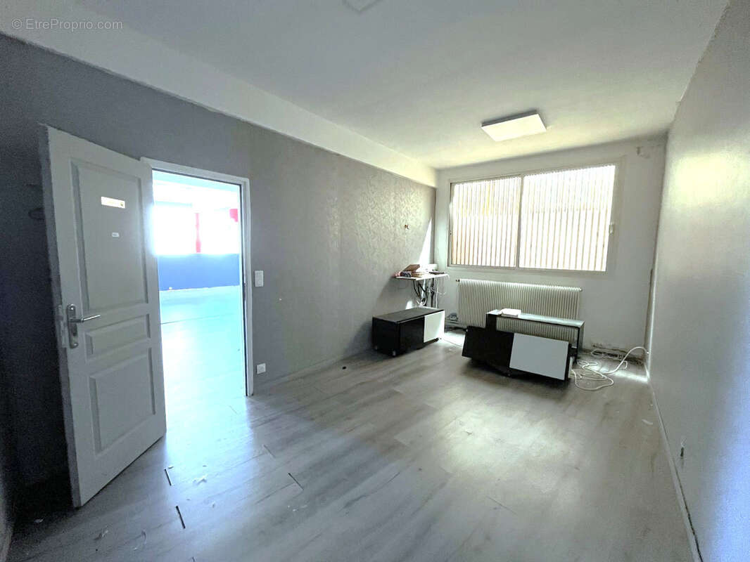 Commerce à LOUVIERS