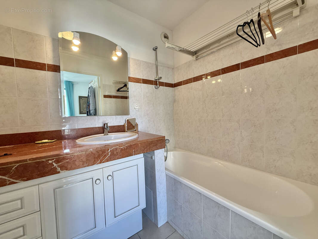 Appartement à HYERES