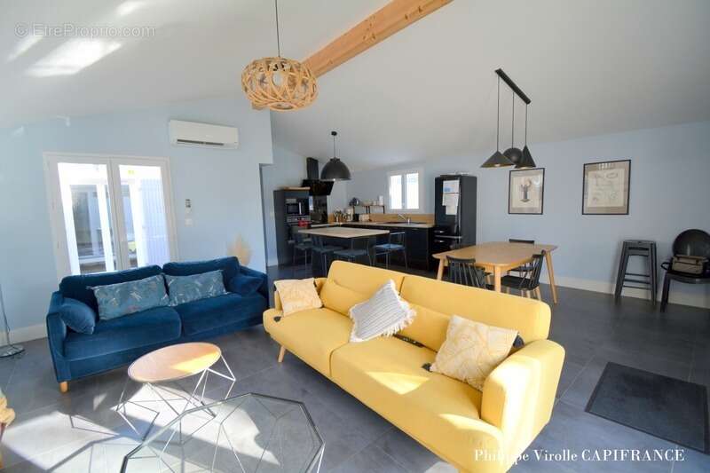 Maison à vendre 4 pièces CHAUCRE 95m2 (17) 399000 € - photo 2