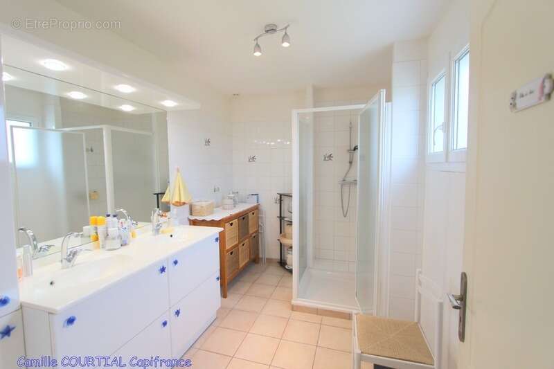 Maison à VERNOUX-EN-VIVARAIS