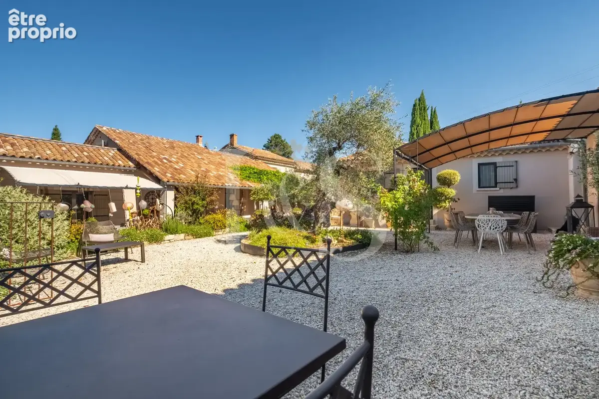 Propriété de charme aux multiples possibilités d'accueil. - photo 2