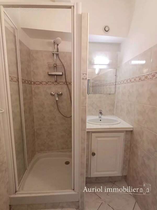Appartement à AURIOL