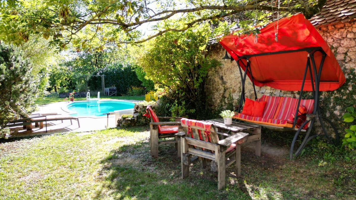 Maison à SAINT-AUPRE