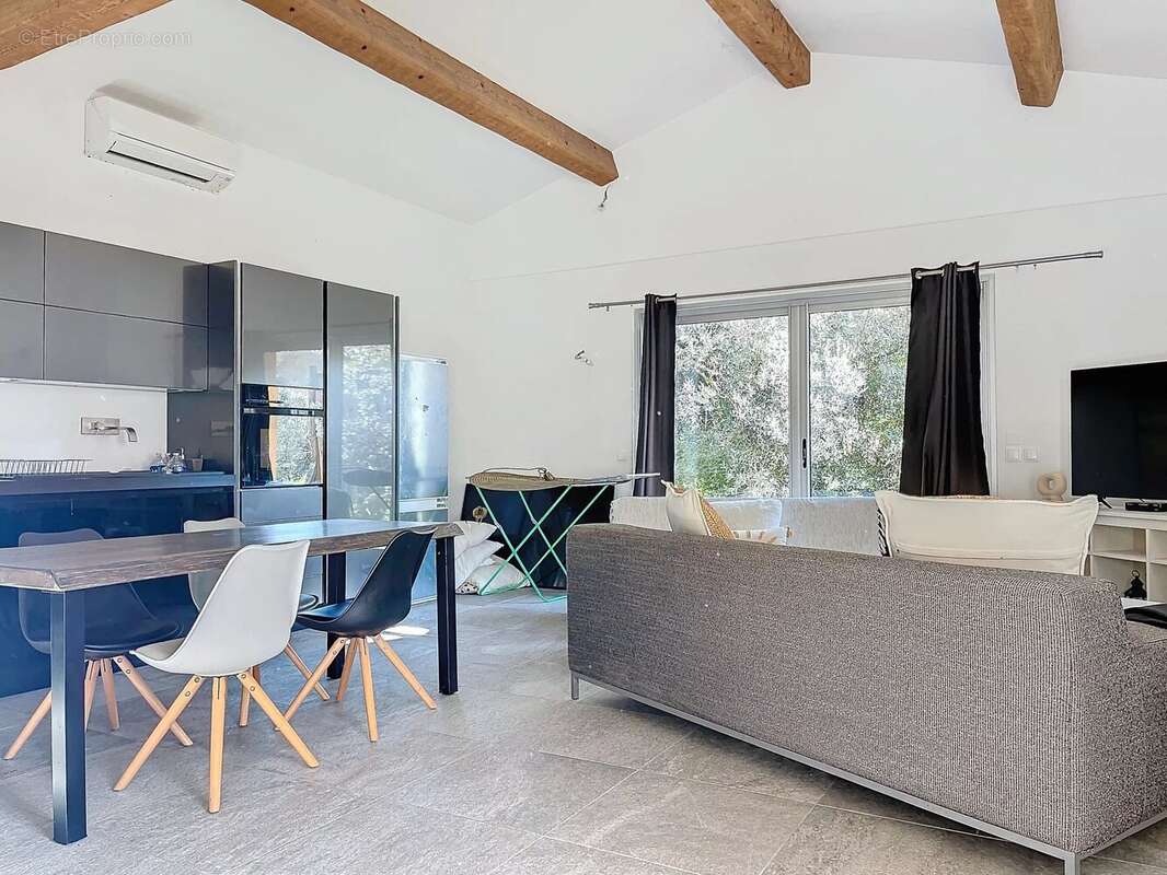 Maison à TRANS-EN-PROVENCE