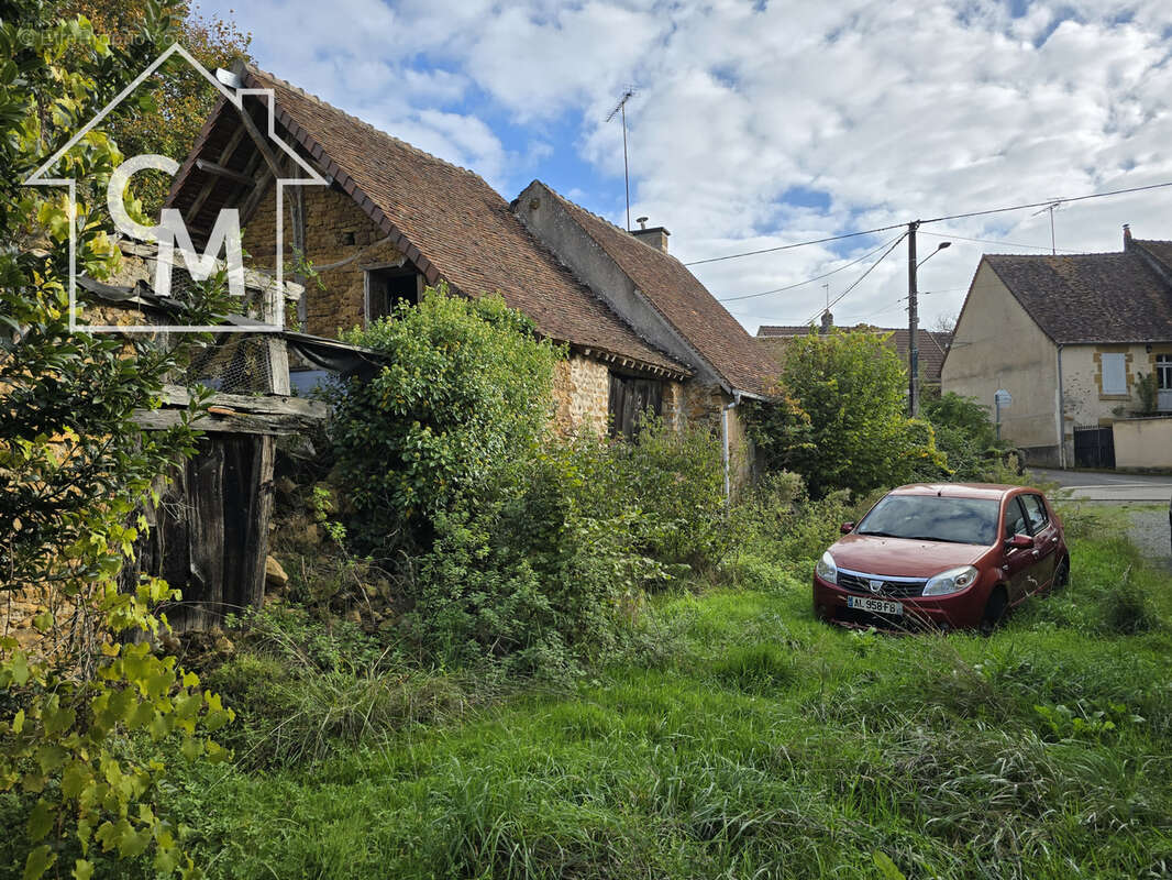 Maison à SACIERGES-SAINT-MARTIN