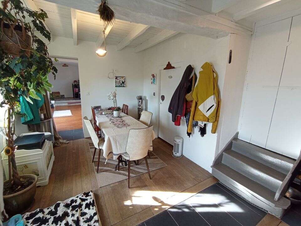 Maison à ARRONNES