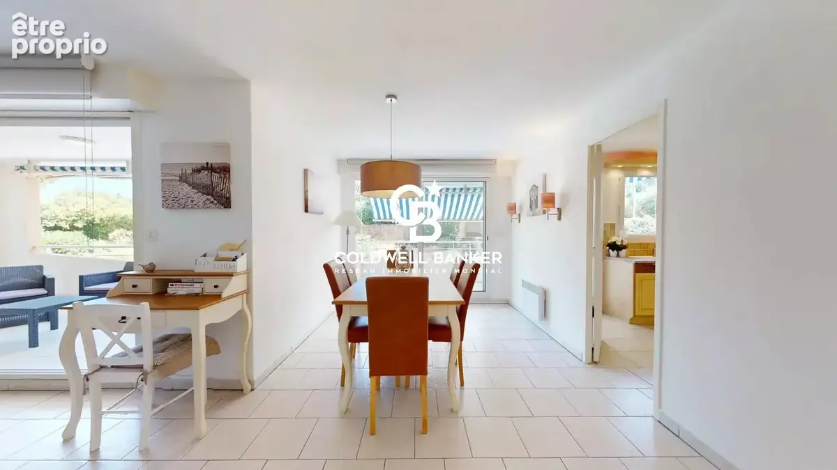 Spacieux appartement avec terrasses et double garage, à deux pas du port et des plages - photo 12