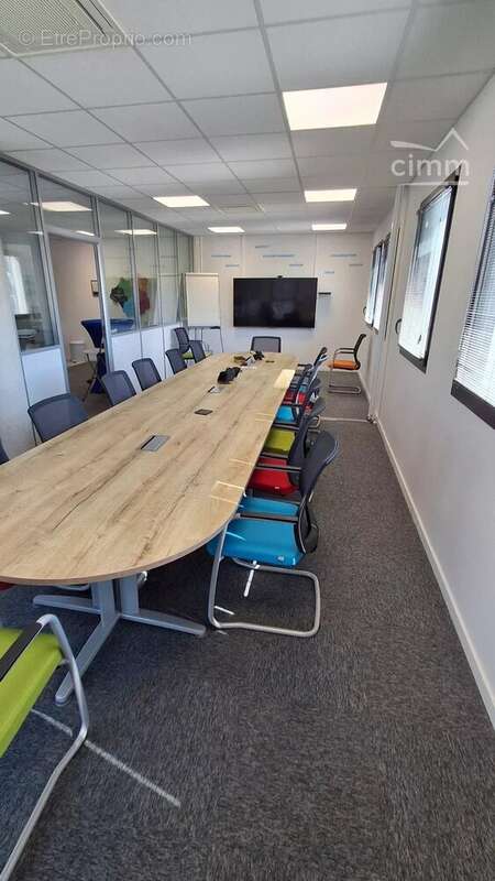 A VENDRE à Blois, Bureaux 85m² - photo 5