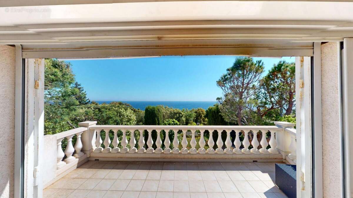 Villa 150m² - anthéor - vue mer panoramique - domaine privé - photo 11