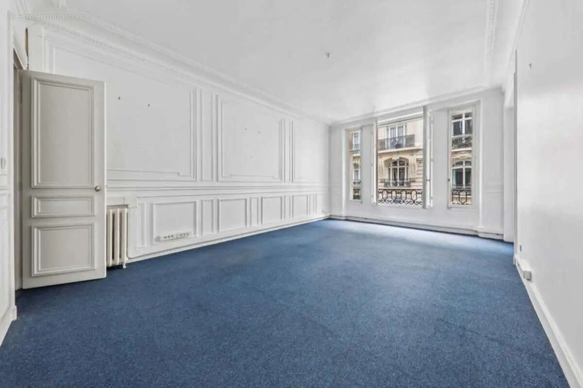 Commerce à PARIS-17E