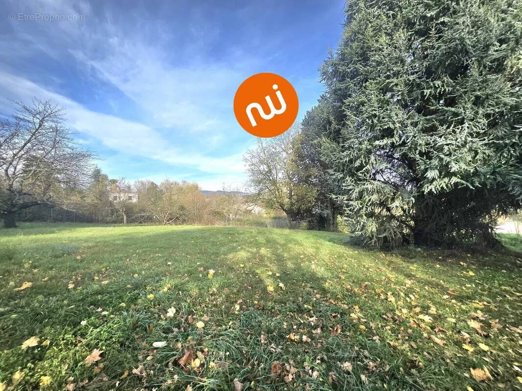 Terrain à TASSIN-LA-DEMI-LUNE