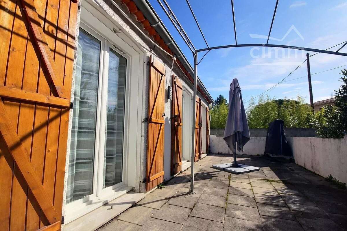 Maison à MONTELIMAR