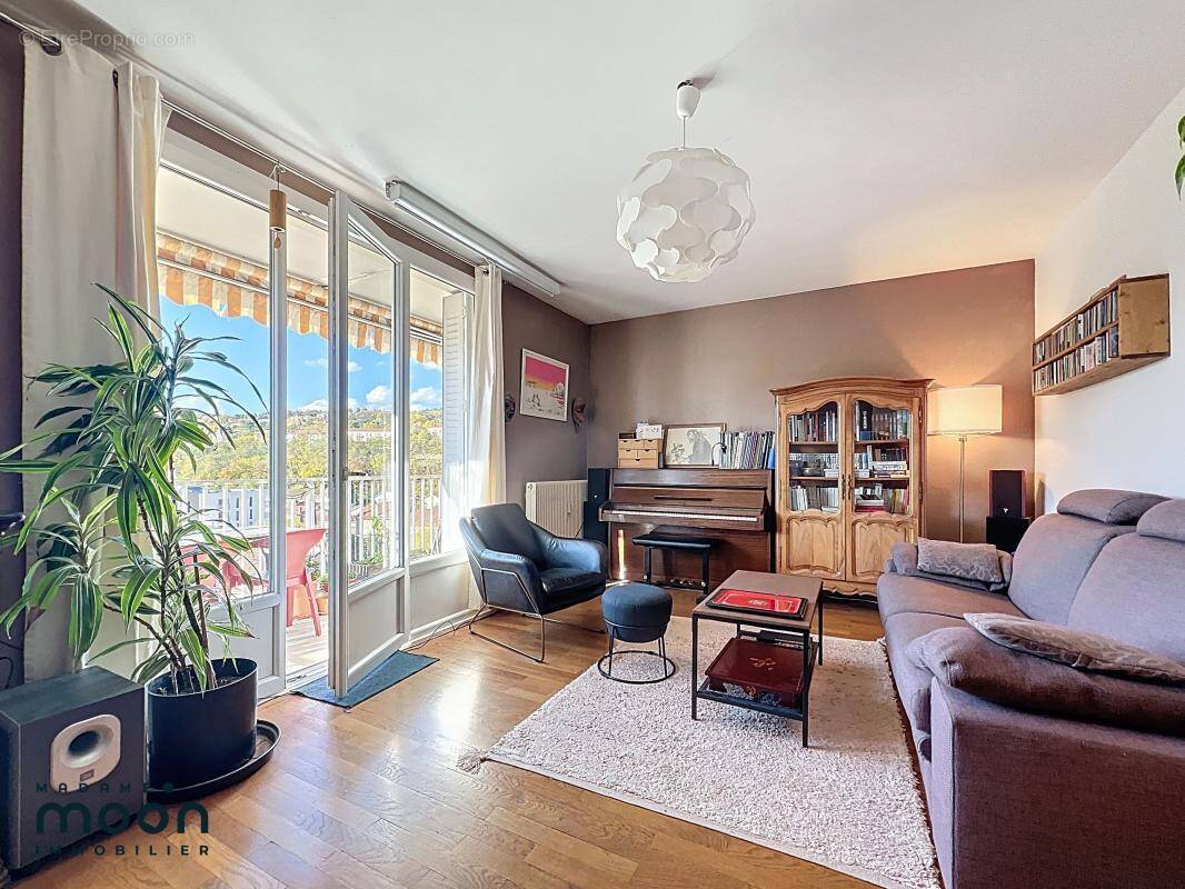 Appartement à OULLINS