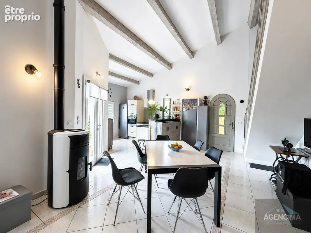 À vendre à Marseillan, bord d'étang dans un cadre de vie rare - photo 2
