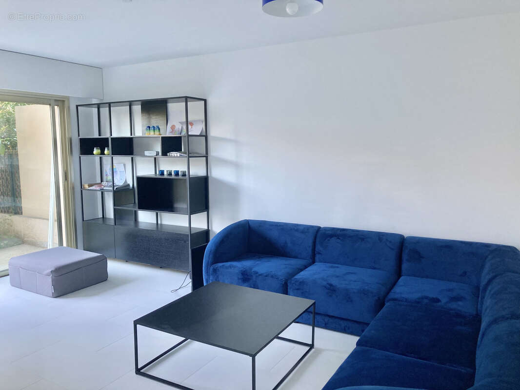 Appartement à LE CANNET