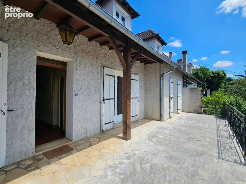 Maison de ville type 7, surface 245 m², garage privatif, sur un terrain 1012 m² - photo 4
