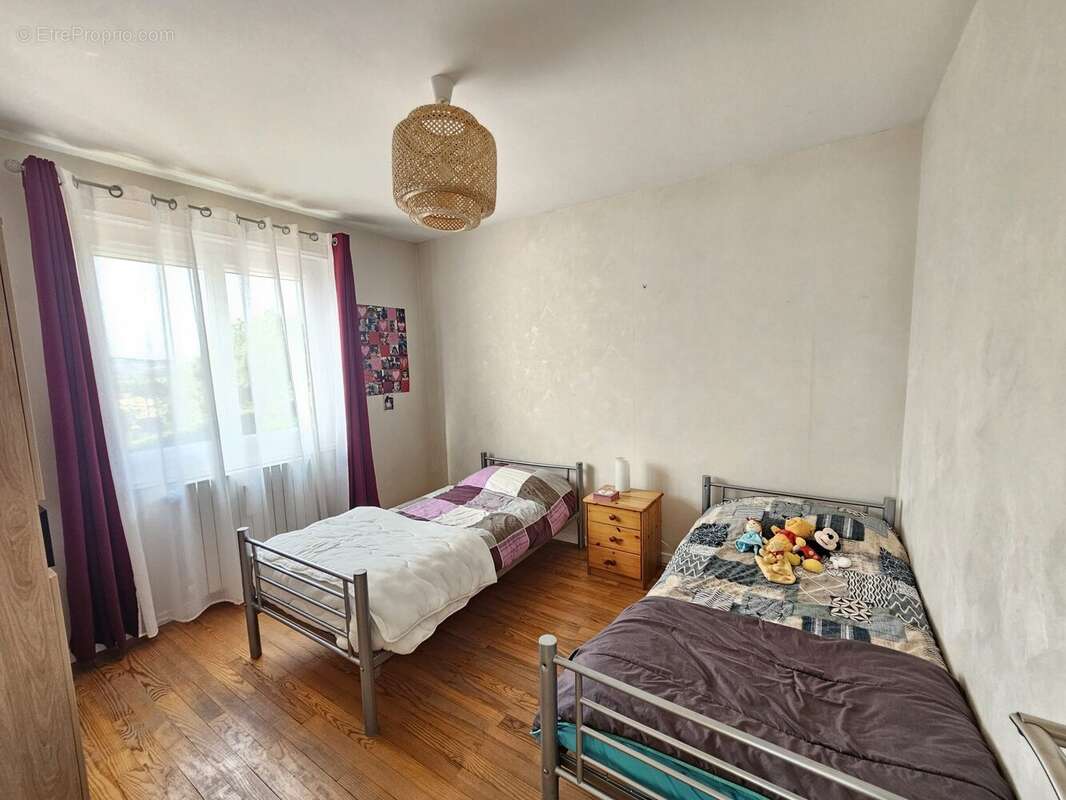 Maison 131 m² à Chateauneuf  - photo 8