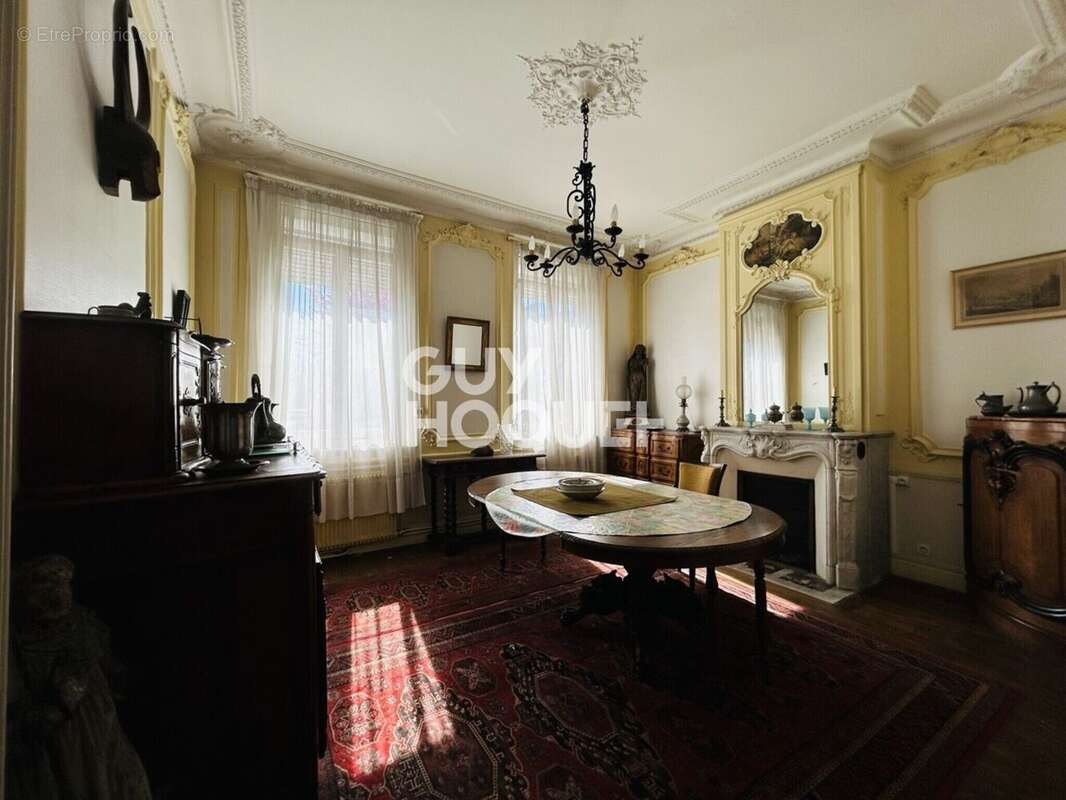 Maison 220 m² à Amiens  - photo 4