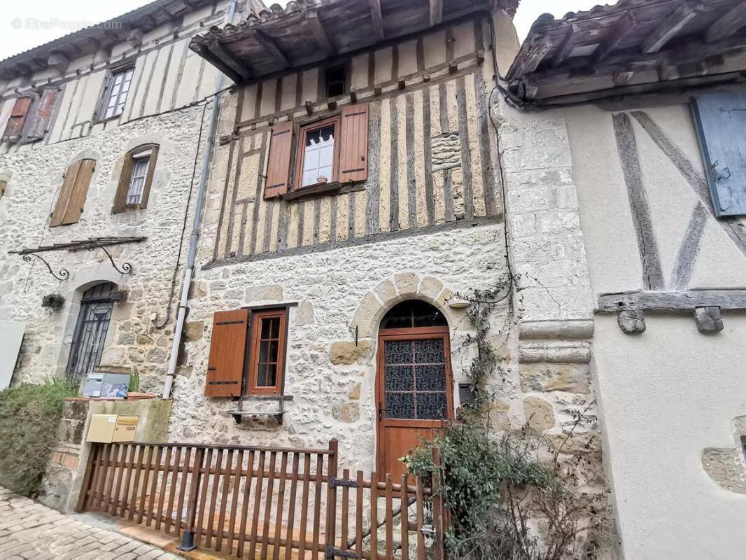 Maison à CANCON