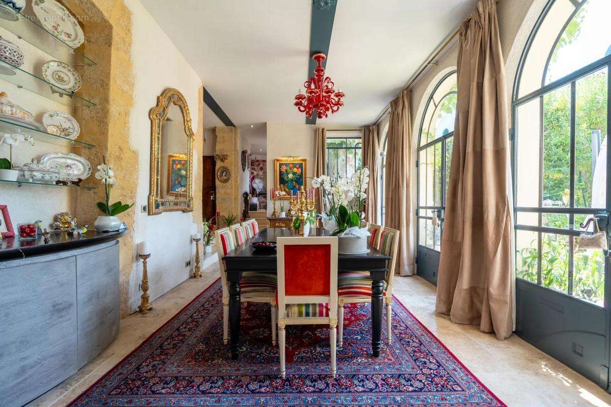 Bouc-Bel-Air – Grande Propriété Familiale avec Dépendance T3 - photo 18