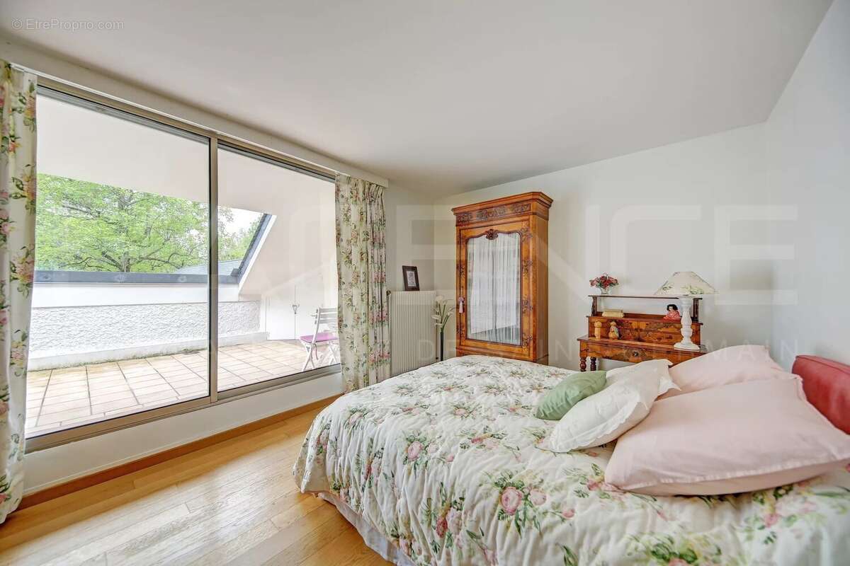 Maison à CRESPIERES