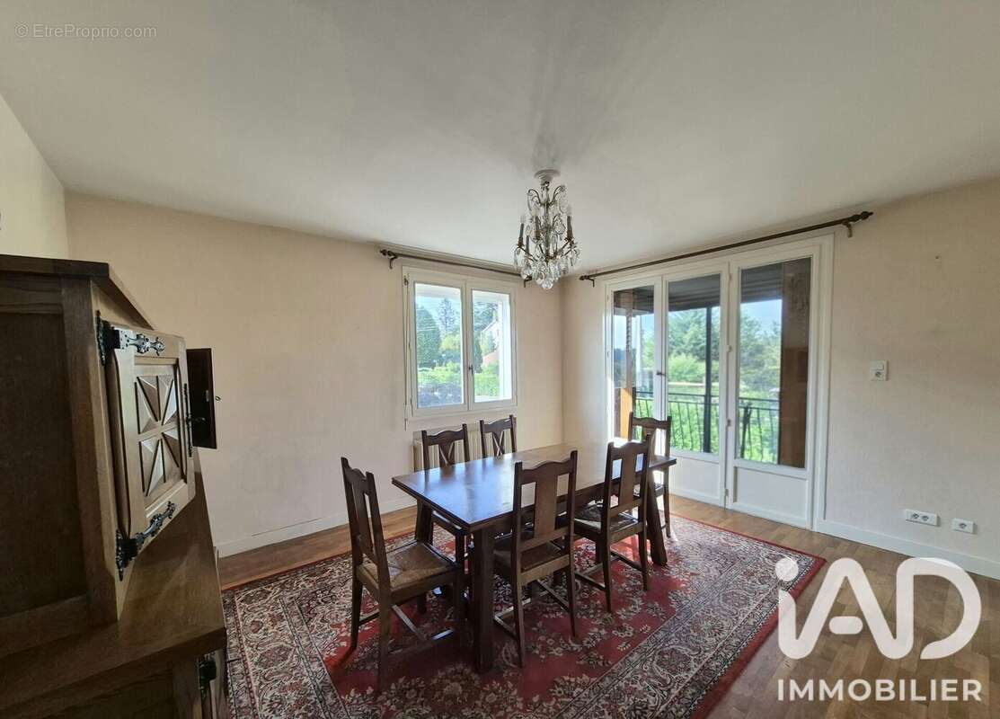 Maison 63 m² à Saint-Martin-D'estreaux  - photo 3