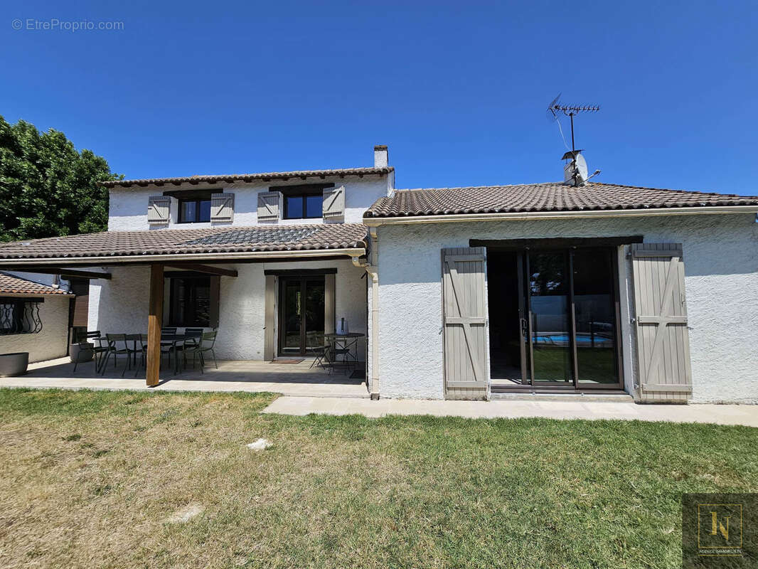 Maison à PAIMBOEUF