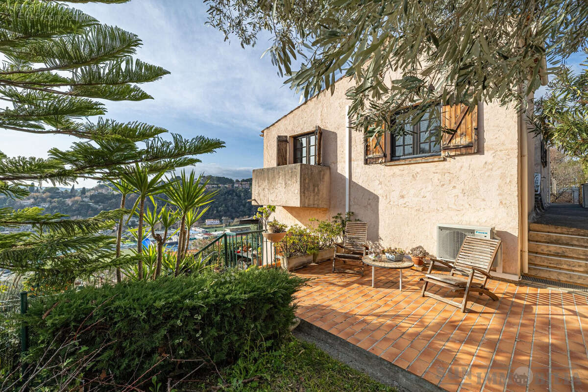 Maison 134 m² à Cagnes-Sur-Mer  - photo 7