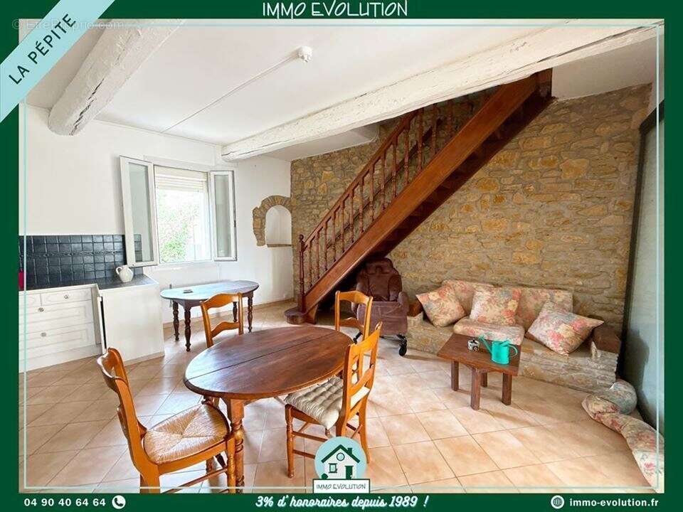 Maison à MORNAS