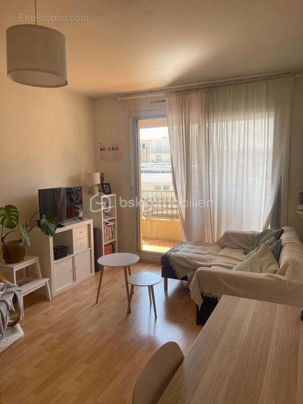 Appartement à MARSEILLE-5E