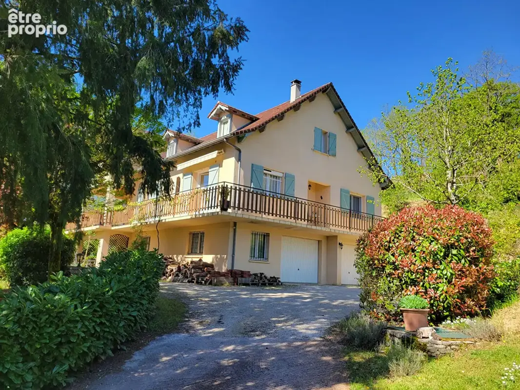 Photo Maison à Villefranche-De-Rouergue au prix de 289 000€