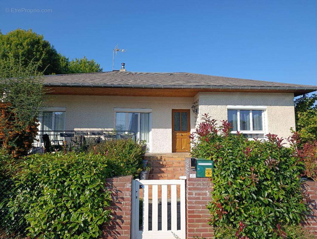 Maison à DAMMARIE-LES-LYS