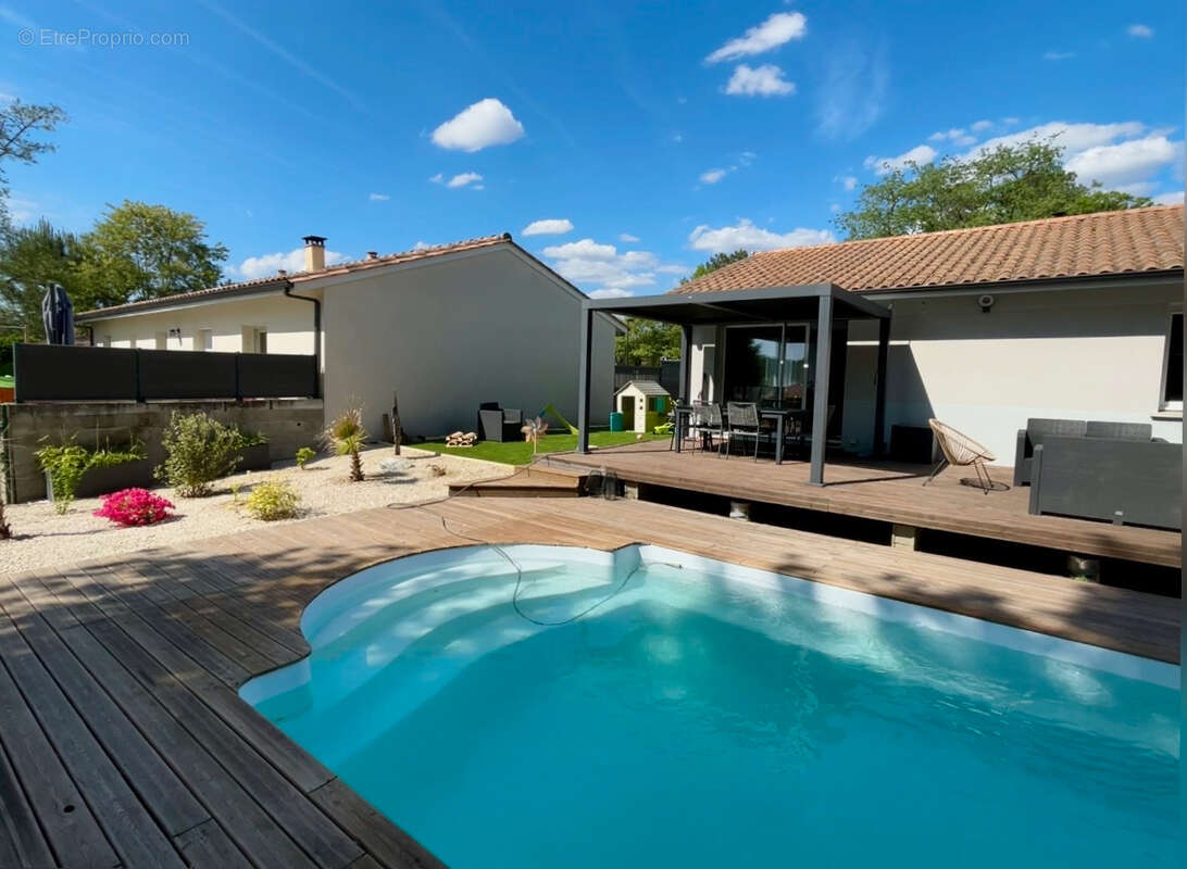 Maison à HOSTENS