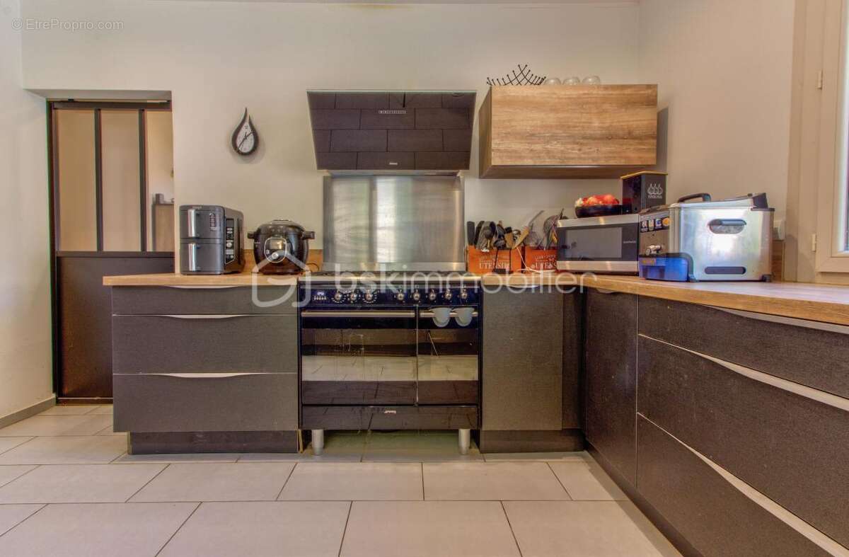 Maison à MONTELIMAR