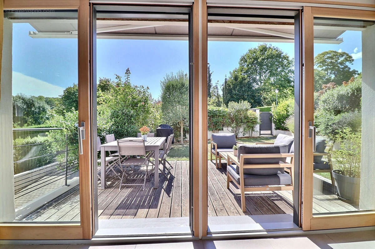 Maison à MAREIL-MARLY