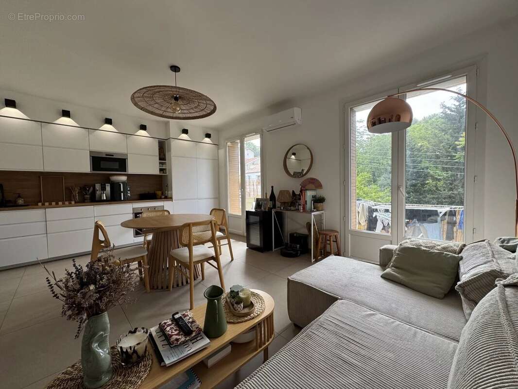 Appartement à MARSEILLE-7E