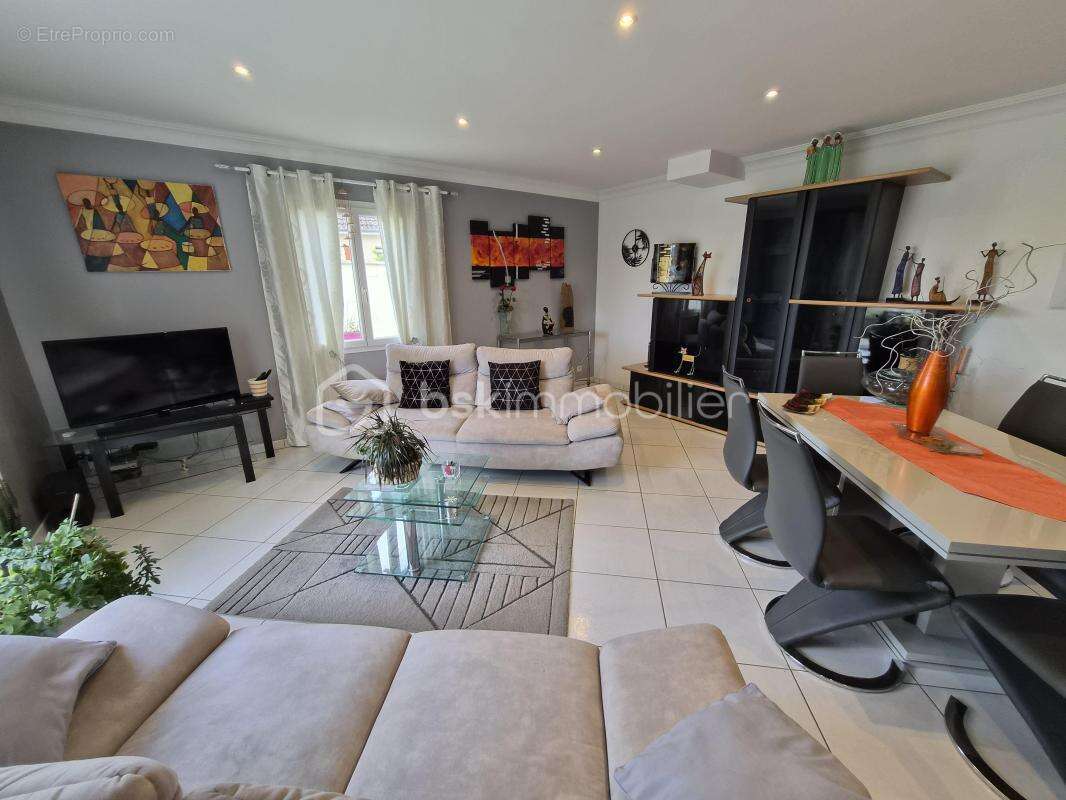 Maison à JOUE-LES-TOURS