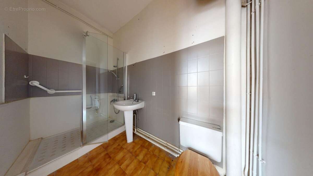 Appartement à SAINTE-FOY-LES-LYON