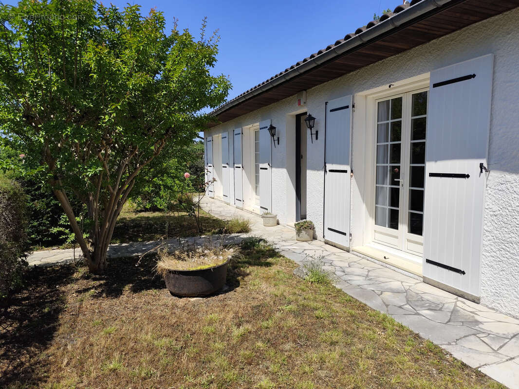 Maison à MONTPON-MENESTEROL