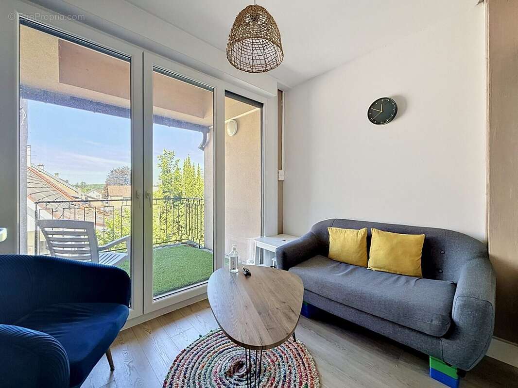 Commerce 325 m² à Grand-Charmont  - photo 6