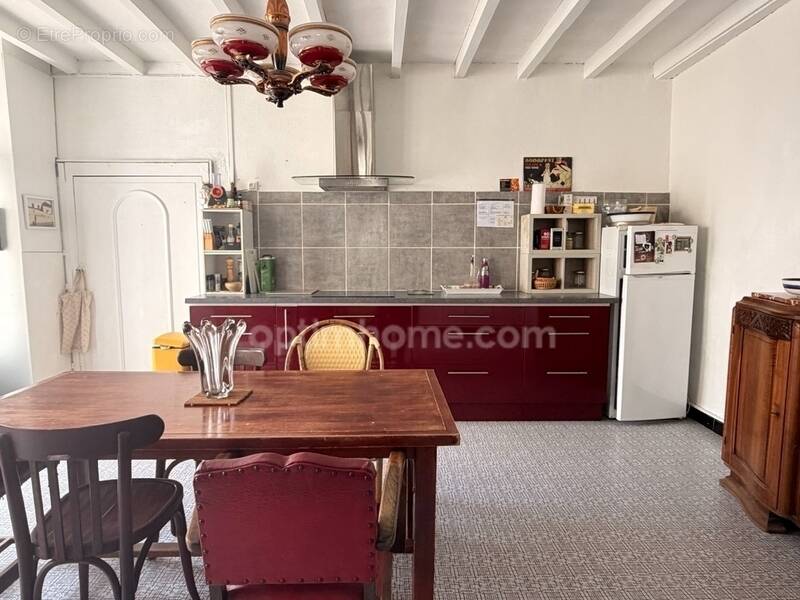 Maison à MORTAGNE-SUR-SEVRE