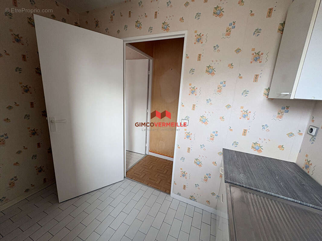 Appartement à MONTIGNY-LE-BRETONNEUX