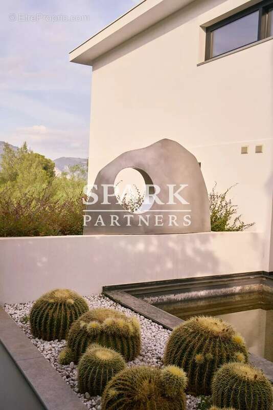 Maison à ROQUEBRUNE-CAP-MARTIN