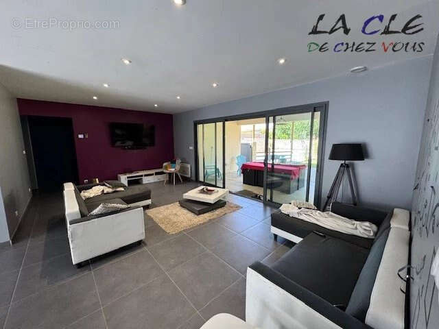 Maison à VILLIERS-EN-PLAINE