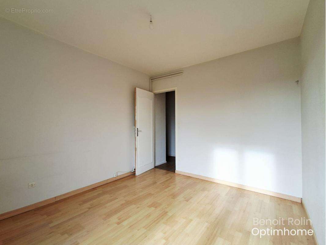 À découvrir sans tarder – superbe f4 de 73 m² avec garage de 22 m²+cave - photo 17